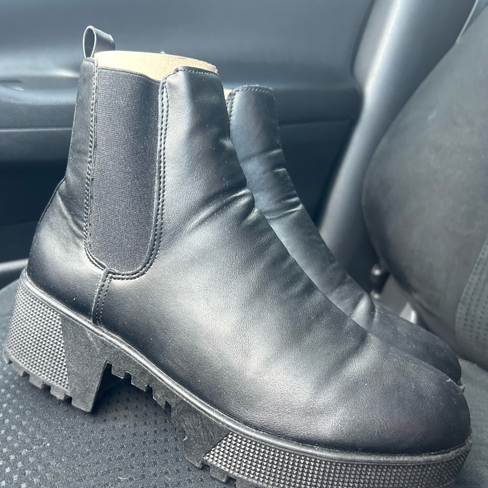 Black Boots